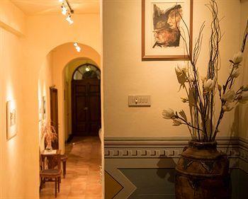 Bed and Breakfast Palazzina Cesira Монтальчино Экстерьер фото
